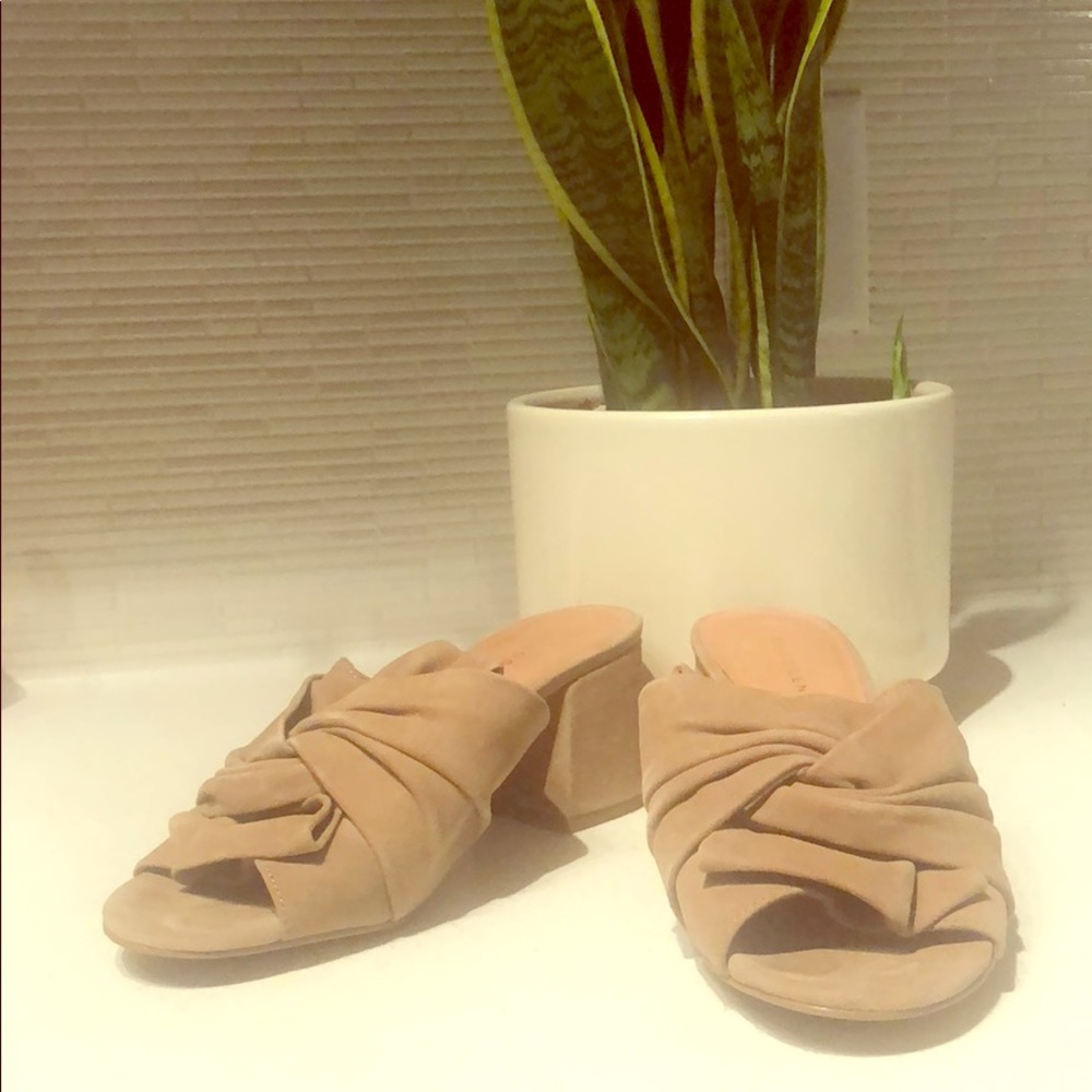 Nude/tan Halogen Wedges